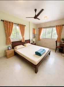Bedroom Image of 820 Sq.ft 2 BHK Apartment / Flat for sale in Bandra West Mumbai for Rs. 50000000