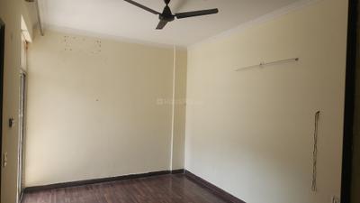 Bedroom Image of 1120 Sq.ft 2 BHK Apartment / Flat for rent in Paramount Mapple, Crossings Republik Ghaziabad for Rs. 17000