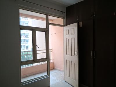 Bedroom Image of 930 Sq.ft 2 BHK Apartment / Flat for sale in Supertech Cape Town, Sector 74 Noida for Rs. 8700000