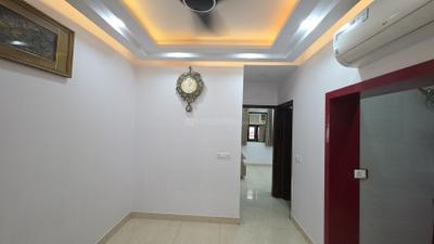 Living Room Image of 700 Sq.ft 2 BHK Apartment / Flat for rent in Pitampura New Delhi for Rs. 28000