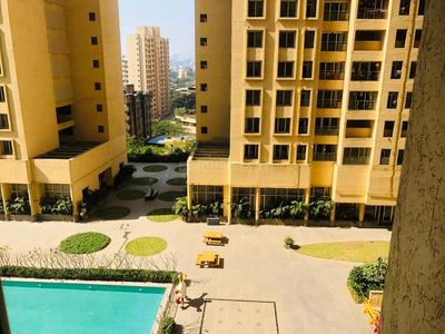 Image of 950 Sq.ft 2 BHK Apartment / Flat for sale in Rustomjee Urbania Aurelia, Thane West, Thane for Rs. 13700000