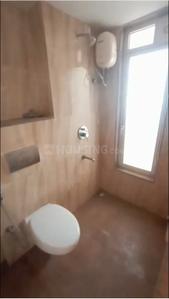Bathroom Image of 1250 Sq.ft 3 BHK Apartment / Flat for sale in Lodha Amara, Kolshet Thane for Rs. 16500000