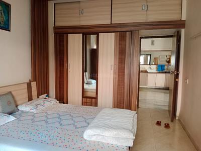 Bedroom Image of 1800 Sq.ft 3 BHK Apartment / Flat for rent in Navrangpura Ahmedabad for Rs. 50000