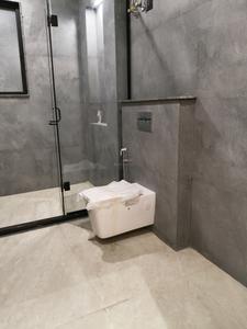 Common Bathroom Image of 2350 Sq.ft 3.5 BHK Builder Floor for rent in Sector 23 Gurgaon for Rs. 62000