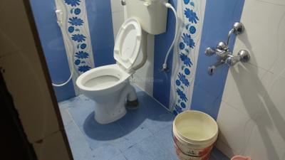 Bathroom Image of 300 Sq.ft 1 RK Builder Floor for rent in Ejipura Bengaluru for Rs. 11000