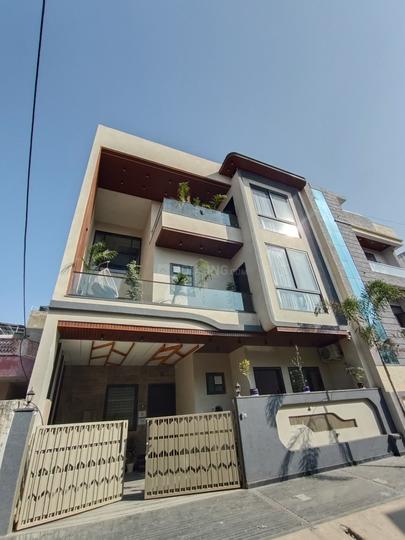 Amrapali Circle, Vaishali Nagar Extension Main Image 1