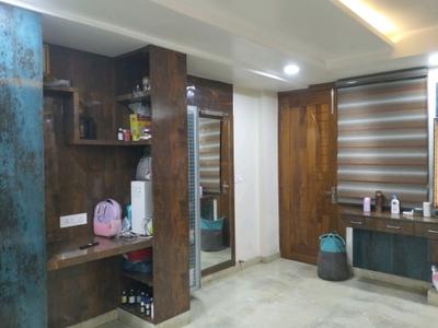 Bedroom Image of 4100 Sq.ft 5 BHK Builder Floor for sale in Shahdara New Delhi for Rs. 57500000