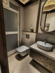 Image of 3600 Sq.ft 4 BHK Builder Floor for sale in Matunga East, Mumbai for Rs. 210000000