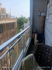 Balcony Image of 1150 Sq.ft 3 BHK Builder Floor for rent in Green Park New Delhi for Rs. 90000