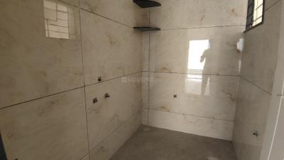 Bathroom Image of 630 Sq.ft 1 BHK Builder Floor for rent in Singasandra Bengaluru for Rs. 25000
