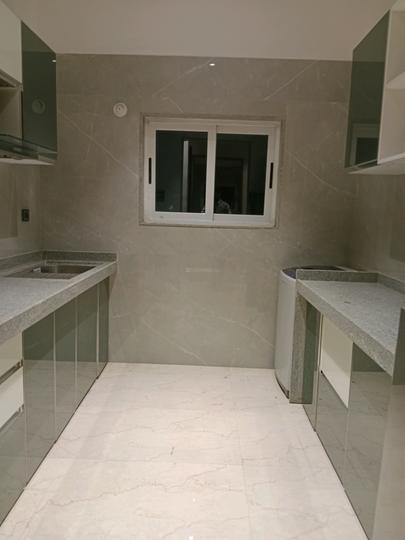 N Rose Northern Hills Main Image 1