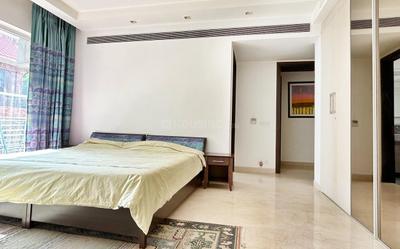 Bedroom Image of 7200 Sq.ft 4 BHK Builder Floor for rent in Panchsheel Park New Delhi for Rs. 500000