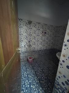 Bathroom Image of 700 Sq.ft 3 BHK Independent House for rent in Matiyari Lucknow for Rs. 13000