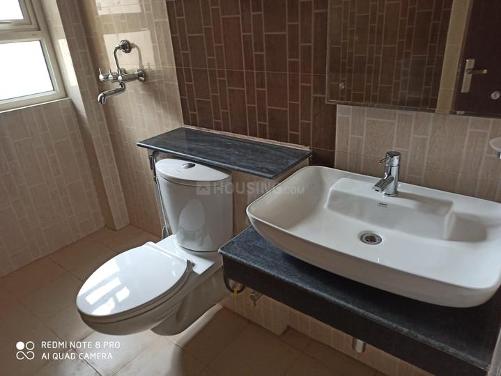 Sector K, Ashiyana Bathroom 1