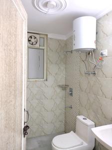 Common Bathroom One Image of 1700 Sq.ft 3 BHK Apartment / Flat for rent in CGHS HMM Employees Apartments, Sector 10 Dwarka New Delhi for Rs. 42000