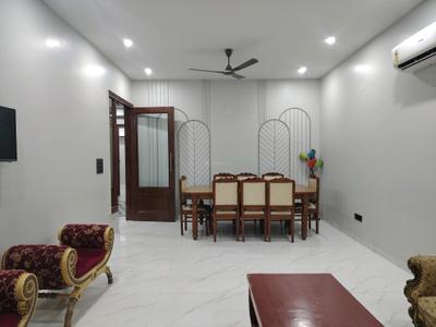 Living Room Image of 1600 Sq.ft 3 BHK Apartment / Flat for rent in Freedom Fighters Enclave New Delhi for Rs. 58000