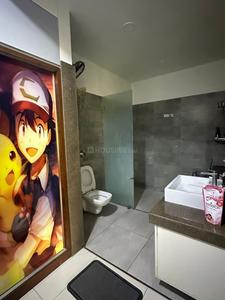 Bathroom Image of 5000 Sq.ft 4 BHK Villa for rent in Pushpak Bungalows, Ambli Ahmedabad for Rs. 100000
