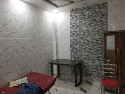 Bedroom Image of 400 Sq.ft 1 BHK Builder Floor for sale in Shastri Nagar New Delhi for Rs. 3000000
