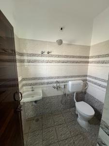 Bathroom Image of 900 Sq.ft 2 BHK Builder Floor for rent in Saravanampatty Coimbatore for Rs. 18000