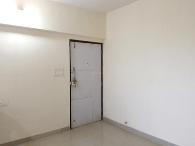 Living Room Image of 900 Sq.ft 2 BHK Apartment / Flat for rent in Haware Citi, Kasarvadavali Thane for Rs. 19250