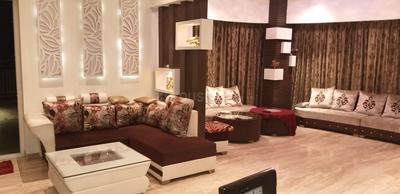 Hall Image of 4550 Sq.ft 5 BHK Penthouse for sale in Mahagun Moderne, Sector 78 Noida for Rs. 80000000