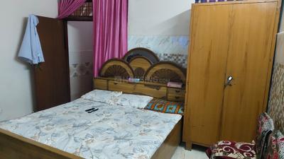 Bedroom Image of 700 Sq.ft 2 BHK Independent House for sale in Vishnu Garden New Delhi for Rs. 4550000