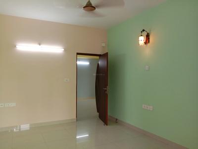 Bedroom Image of 1750 Sq.ft 3 BHK Apartment / Flat for sale in Tangra Kolkata for Rs. 18000000