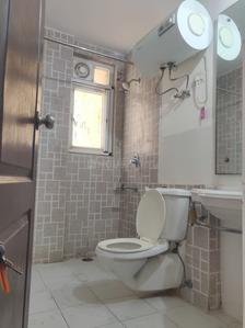 Bathroom Image of 1600 Sq.ft 3 BHK Apartment / Flat for sale in ATS Advantage, Indirapuram Ghaziabad for Rs. 29500000