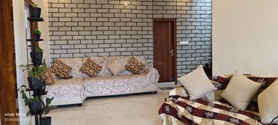 Living Room Image of 5300 Sq.ft 7 BHK Independent House for sale in Vaderahalli, Bengaluru North Bengaluru for Rs. 27000000