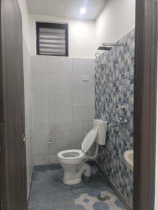 Common Bathroom Image of 800 Sq.ft 2 BHK Apartment / Flat for sale in CI Golf City, Kambakshpur Noida for Rs. 3051000