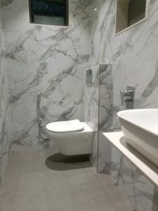 Common Bathroom Image of 1250 Sq.ft 2 BHK Apartment / Flat for rent in Kesar Gardens, Kharghar Navi Mumbai for Rs. 48000