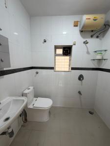 Image of 600 Sq.ft 1 BHK Apartment / Flat for rent in Bandra West, Mumbai for Rs. 130000
