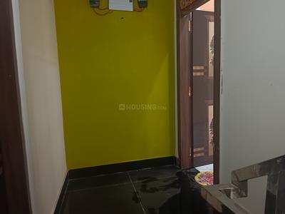 Bedroom Image of 1100 Sq.ft 2 BHK Independent House for rent in Gola Road Patna for Rs. 7000