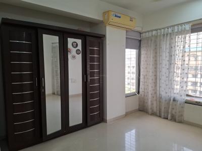 Bedroom Image of 910 Sq.ft 2 BHK Apartment / Flat for rent in Lodha Paradise, Thane West Thane for Rs. 43000
