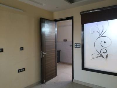 Bedroom Image of 800 Sq.ft 2 BHK Builder Floor for sale in Vikaspuri New Delhi for Rs. 12500000