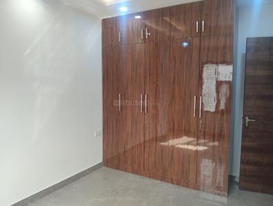 Bedroom Image of 1202 Sq.ft 3 BHK Builder Floor for rent in Preet Vihar New Delhi for Rs. 38000
