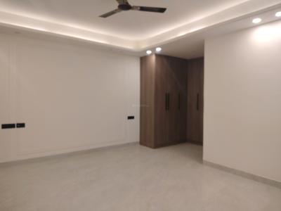 Bedroom Image of 2000 Sq.ft 4 BHK Builder Floor for rent in Freedom Fighters Enclave New Delhi for Rs. 60000