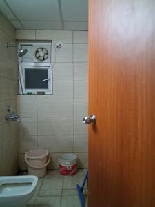 Common Bathroom Image of 1285 Sq.ft 3 BHK Apartment / Flat for sale in Tata Eureka Park Phase 1, Sector 150 Noida for Rs. 14400000