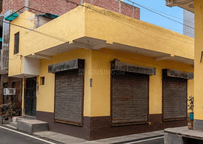 Image of 720 Sq.ft 4 BHK Independent House for rent in Najafgarh, New Delhi for Rs. 6000