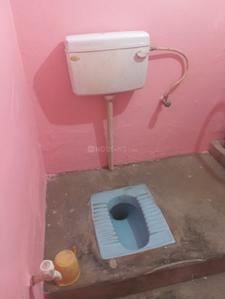 Bathroom Image of 900 Sq.ft 1 BHK Builder Floor for rent in Dhoomanganj Allahabad for Rs. 6500