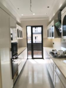 Kitchen Image of 2250 Sq.ft 3 BHK Builder Floor for sale in Sector 4 Gurgaon for Rs. 18600000