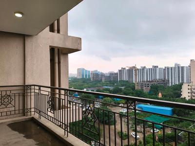Living Room Image of 2200 Sq.ft 4 BHK Apartment / Flat for sale in Tulip Purple, Sector 69 Gurgaon for Rs. 28000000