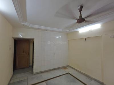 Living Room Image of 800 Sq.ft 2 BHK Apartment / Flat for rent in Vasant Vihar Complax, Thane West Thane for Rs. 33000