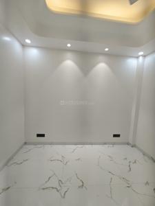 Bedroom Image of 700 Sq.ft 1 BHK Builder Floor for rent in Sector 122 Noida for Rs. 27000