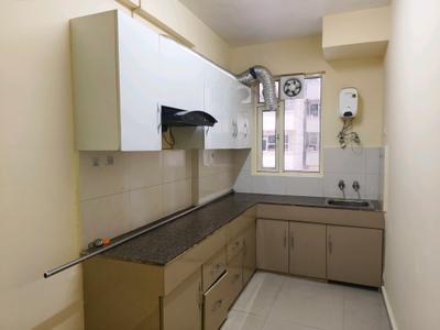 Kitchen Image of 690 Sq.ft 2 BHK Apartment / Flat for rent in Pyramid Elite, Sector 86 Gurgaon for Rs. 19000