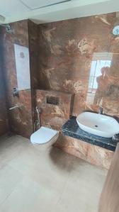 Bathroom Image of 960 Sq.ft 2.5 BHK Apartment / Flat for sale in 1OAK NATURA, Sushant Golf City Lucknow for Rs. 11700000