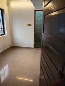 Bedroom Image of 1200 Sq.ft 3 BHK Independent House for rent in Vyttila Kochi for Rs. 35000