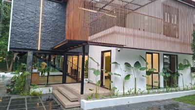 Balcony Image of 2200 Sq.ft 4 BHK Independent House for sale in Ayathil Kollam for Rs. 12000000