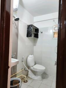 Bathroom Image of 600 Sq.ft 1 BHK Apartment / Flat for rent in Nature Anandi, Peeramcheru Hyderabad for Rs. 20000