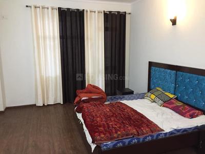 Bedroom Image of 1700 Sq.ft 2 BHK Independent House for rent in Sector 40 Noida for Rs. 32000